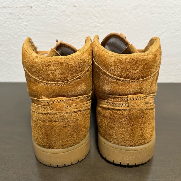 Air Jordan 1 Retro High OG 'Wheat' - Picture 3 of 6